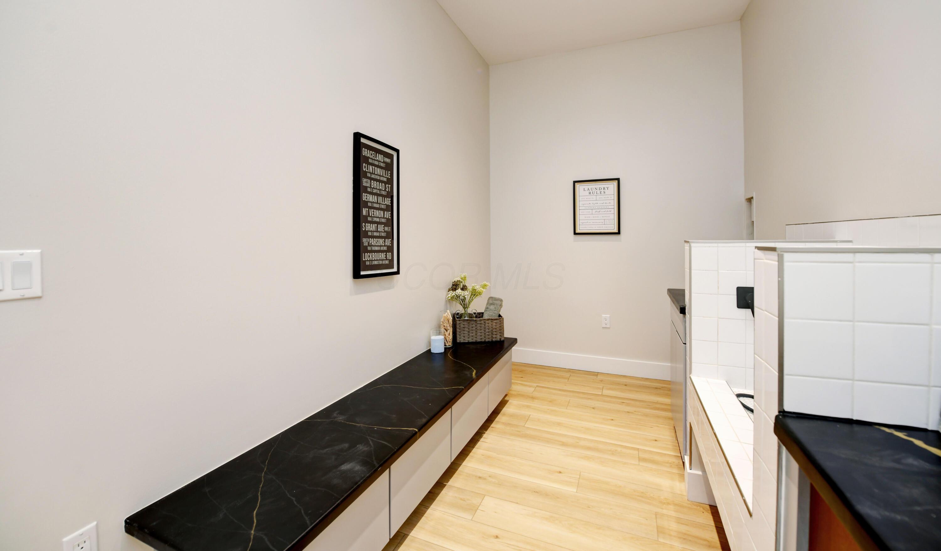 1042 Mcallister Avenue, 44