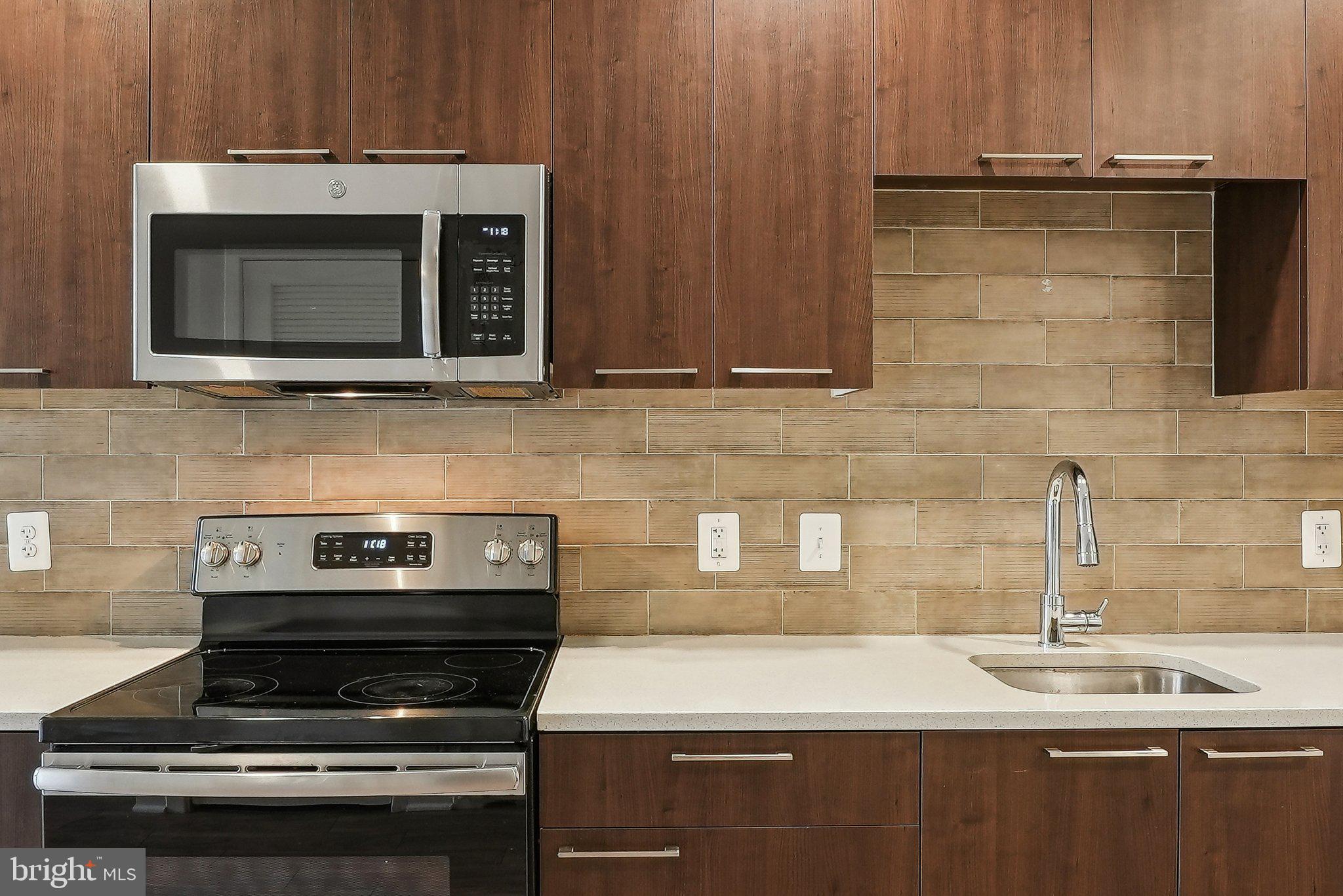 989 S Buchanan St #216