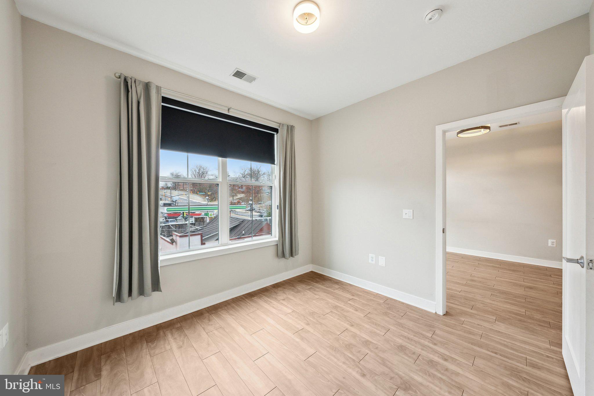 989 S Buchanan St #216