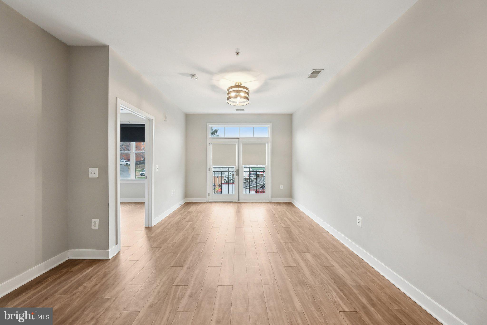 989 S Buchanan St #216