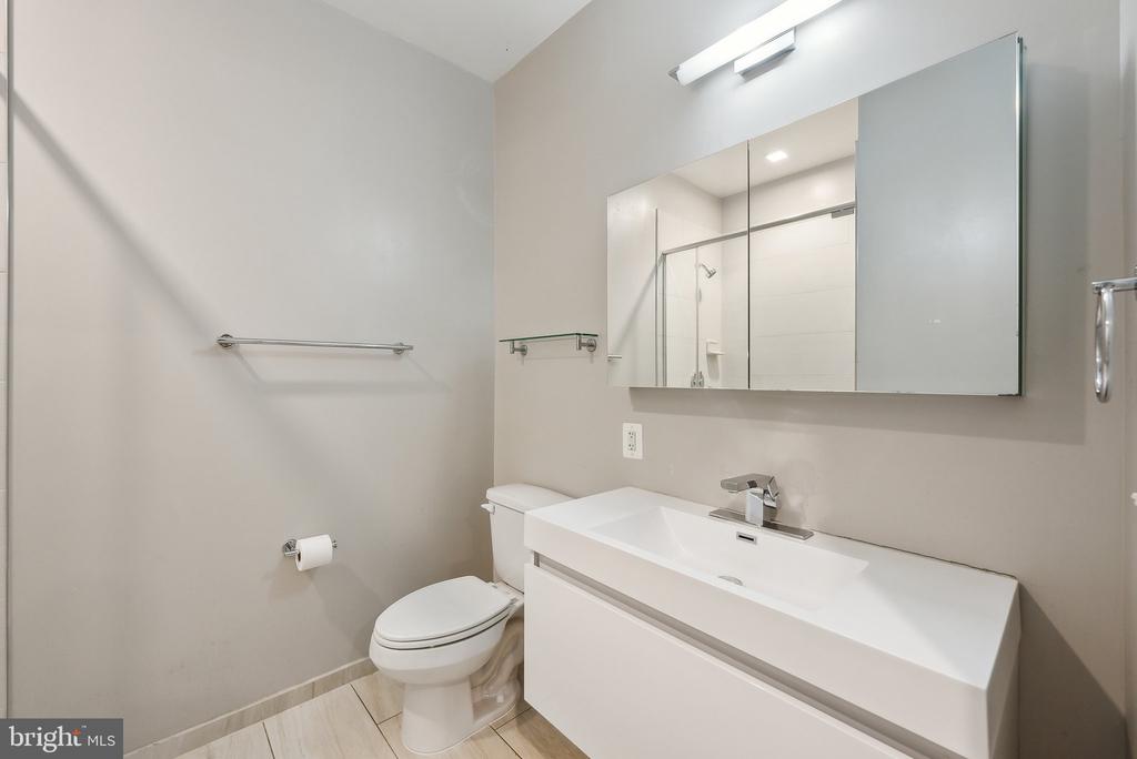 989 S Buchanan St #216
