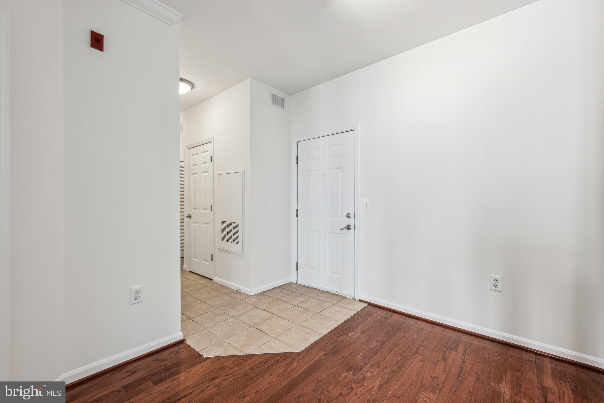 2301 25th St S #302