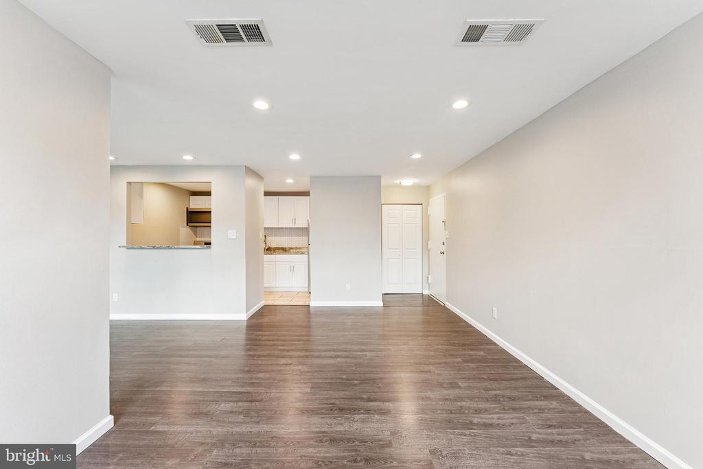 527 N ARMISTEAD STREET 101