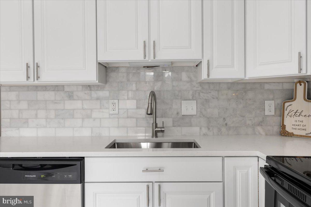 2694 CENTENNIAL COURT 54