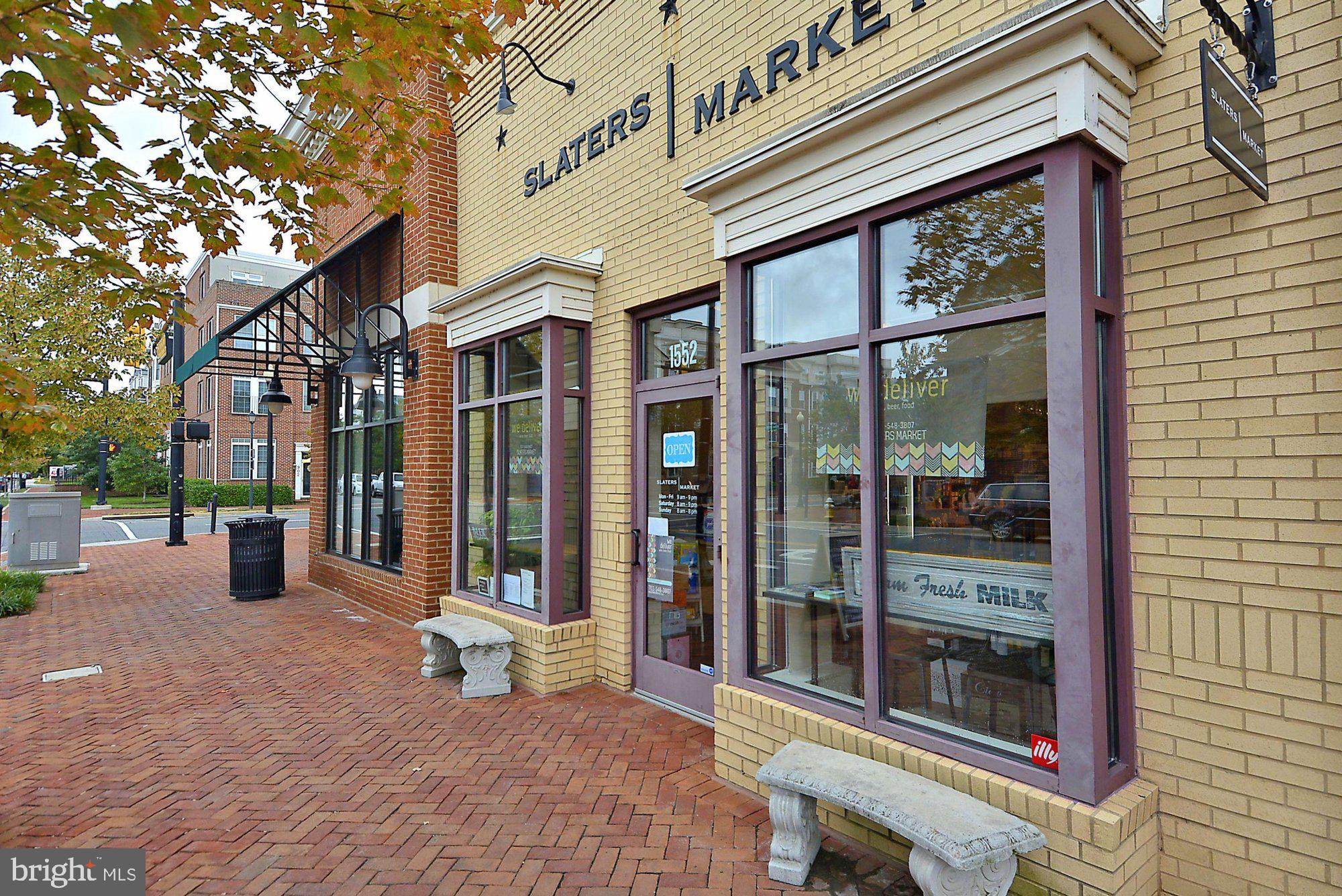 703 ROSE SQUARE