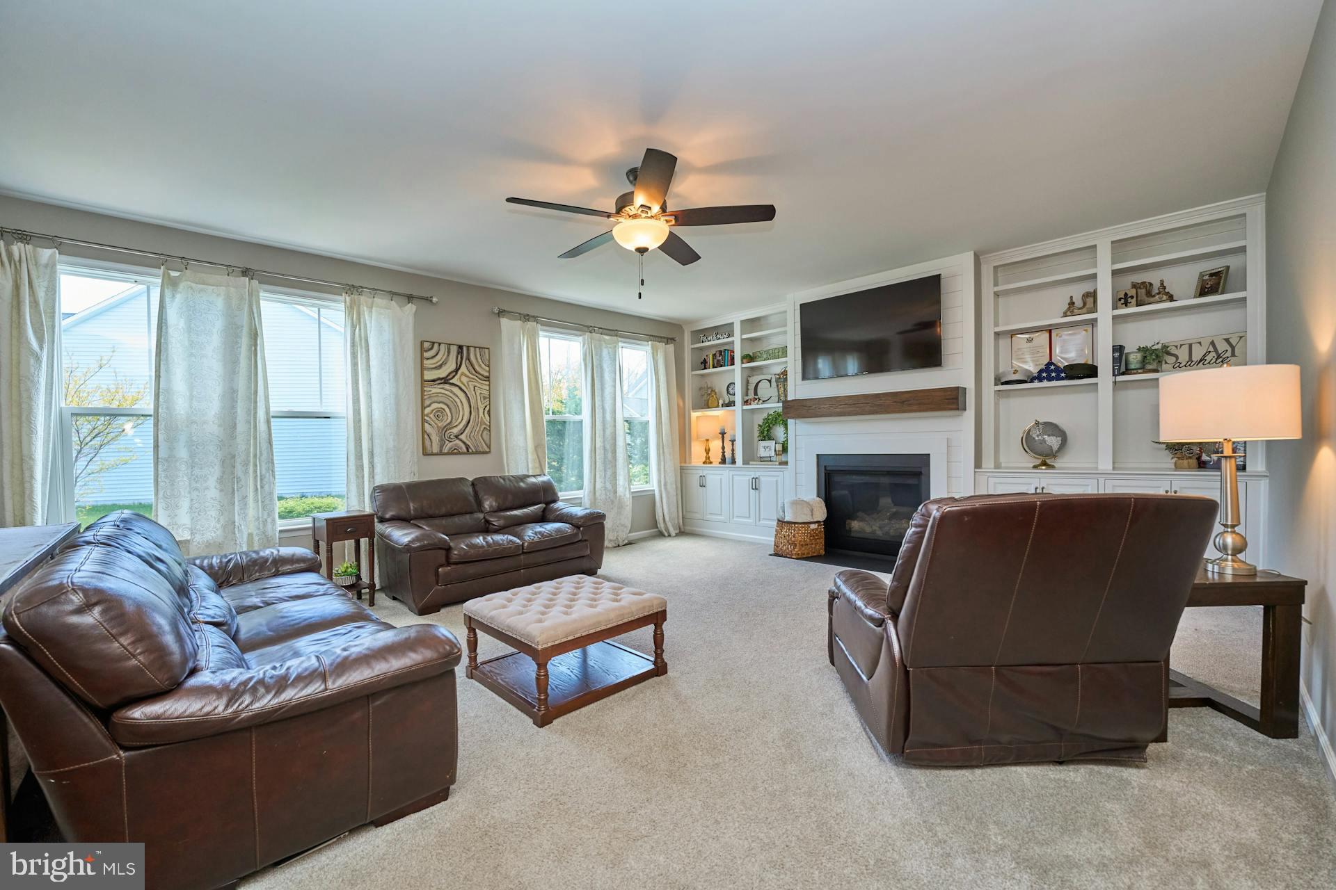 7141 Lake Dr
