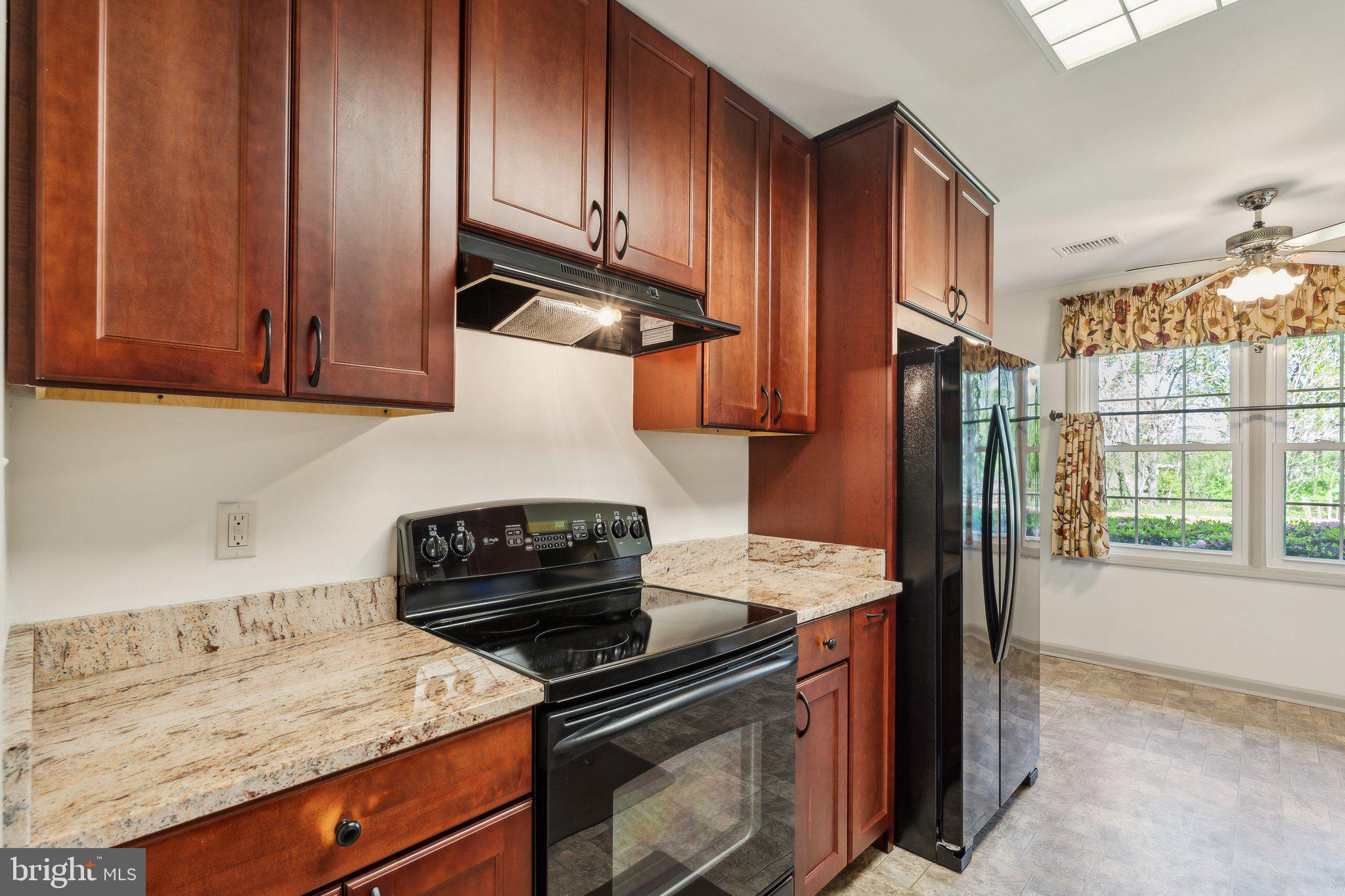 10009 Routts Hill Rd