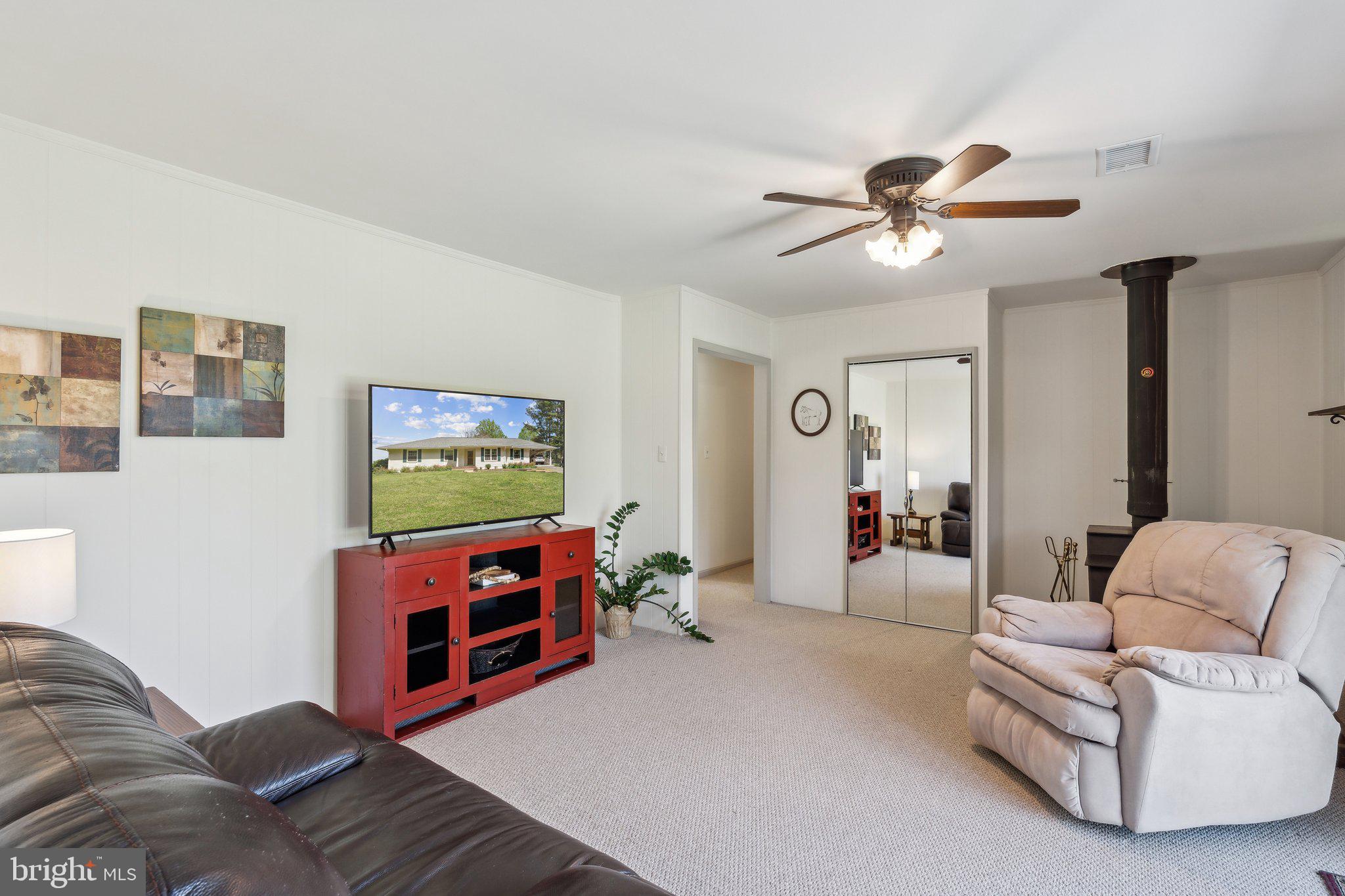 10009 Routts Hill Rd