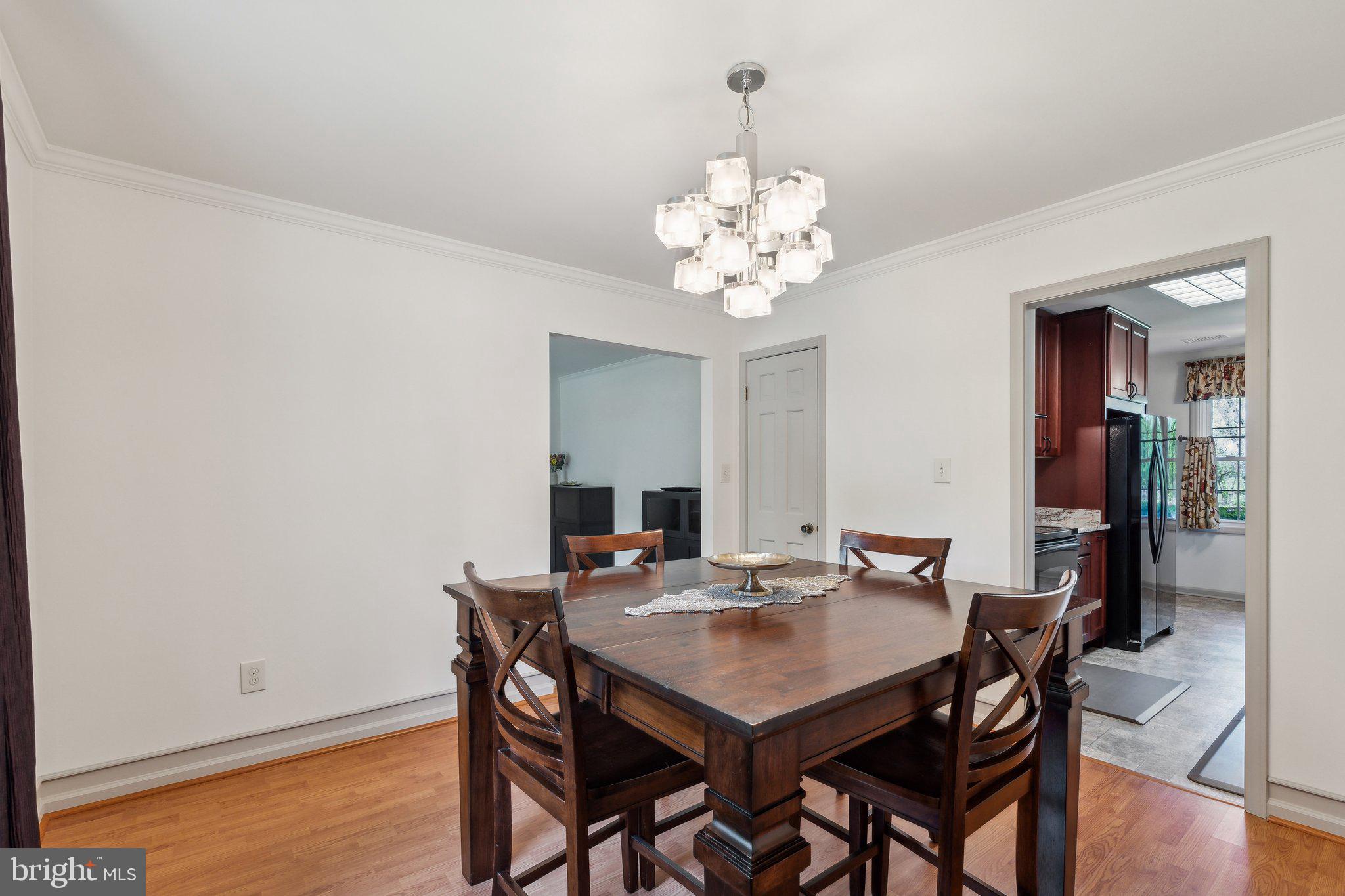 10009 Routts Hill Rd