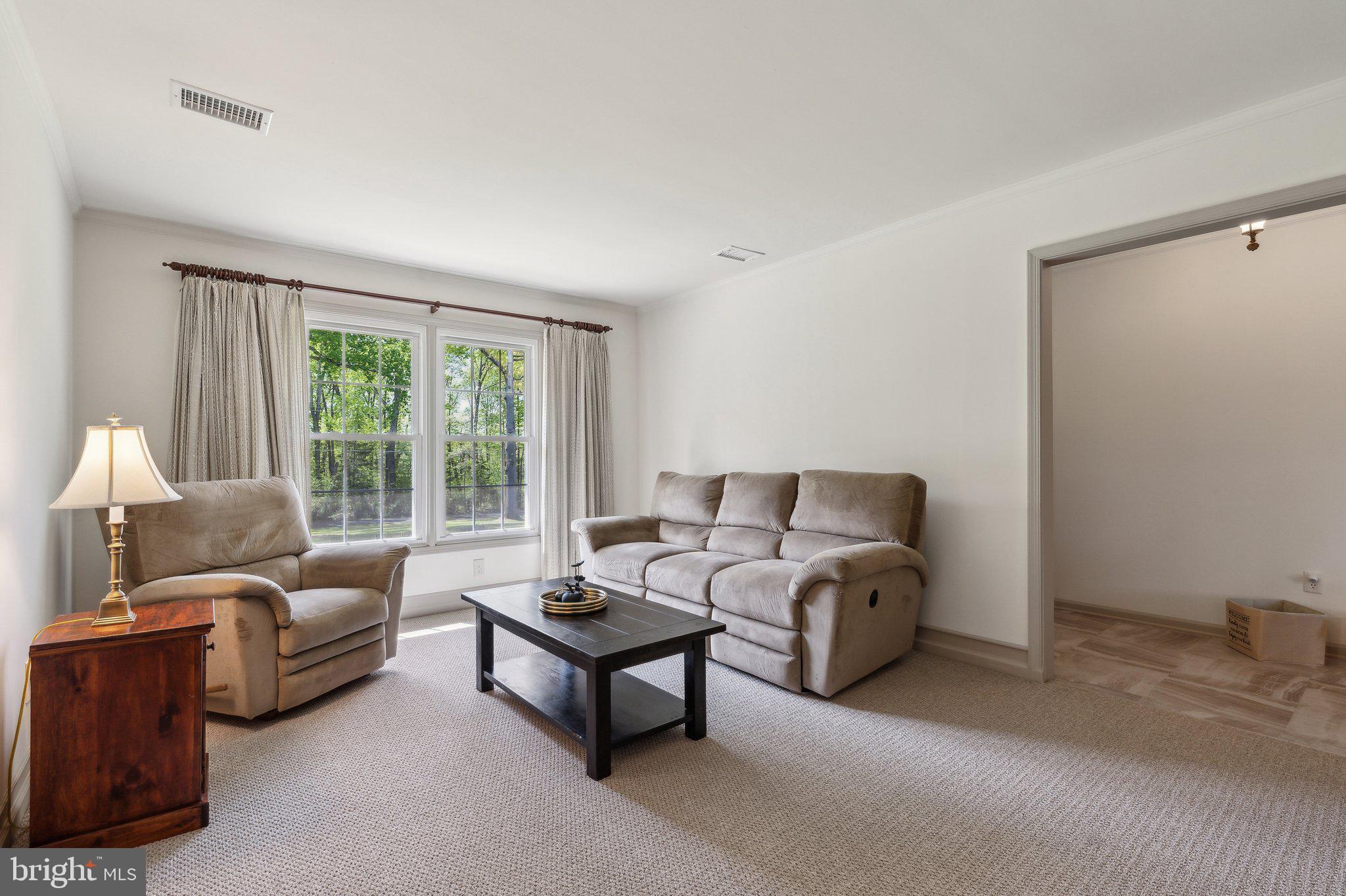 10009 Routts Hill Rd