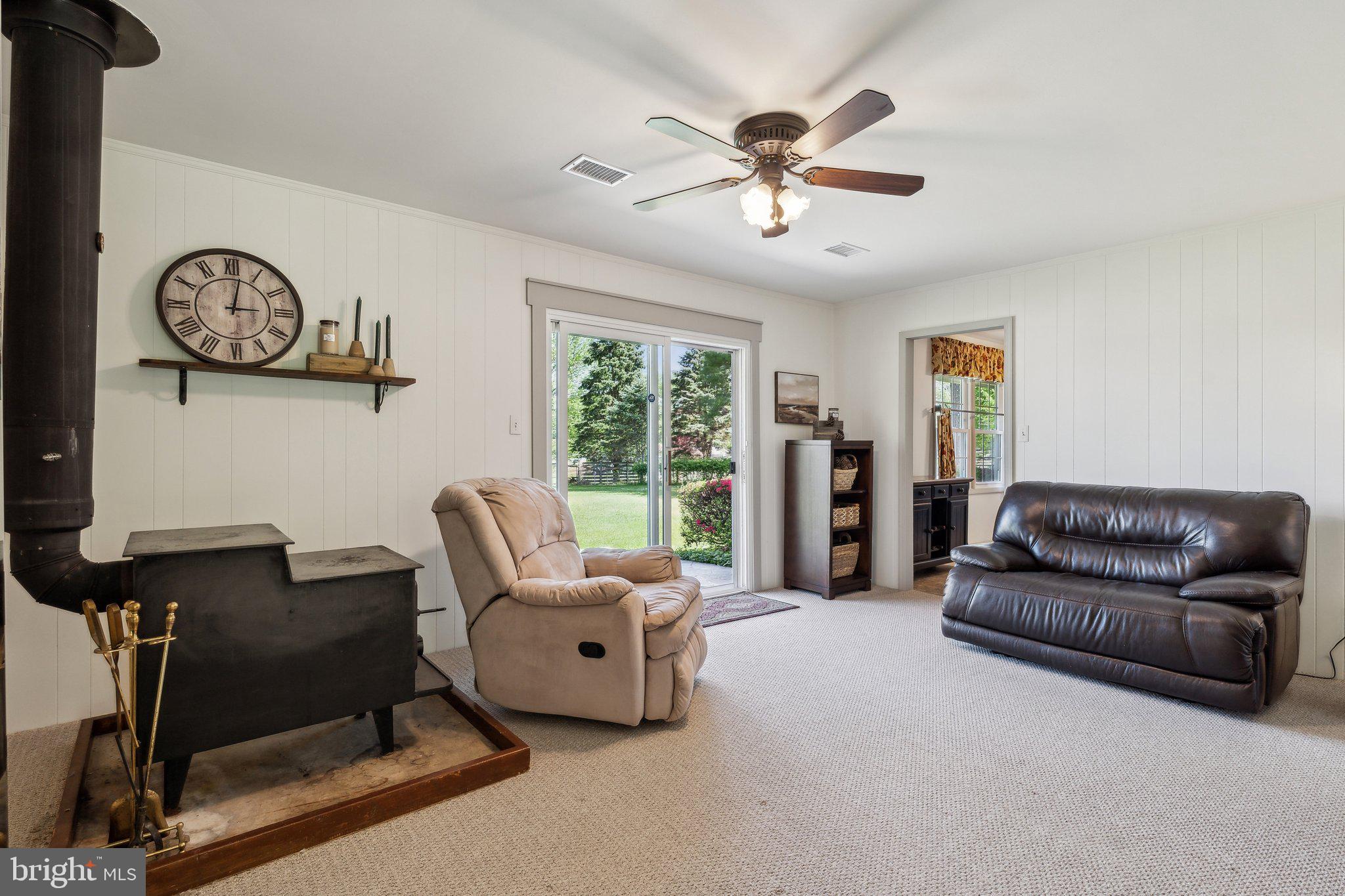 10009 Routts Hill Rd