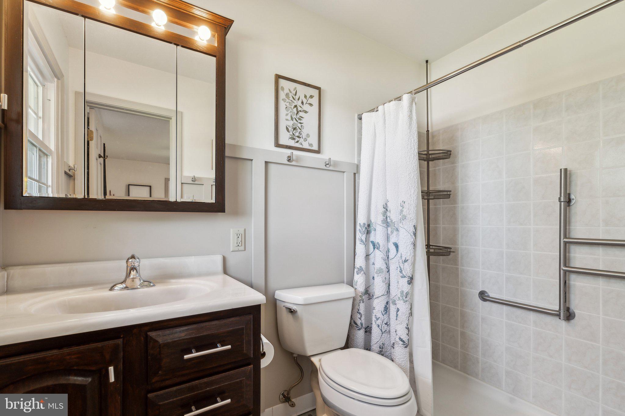 10009 Routts Hill Rd