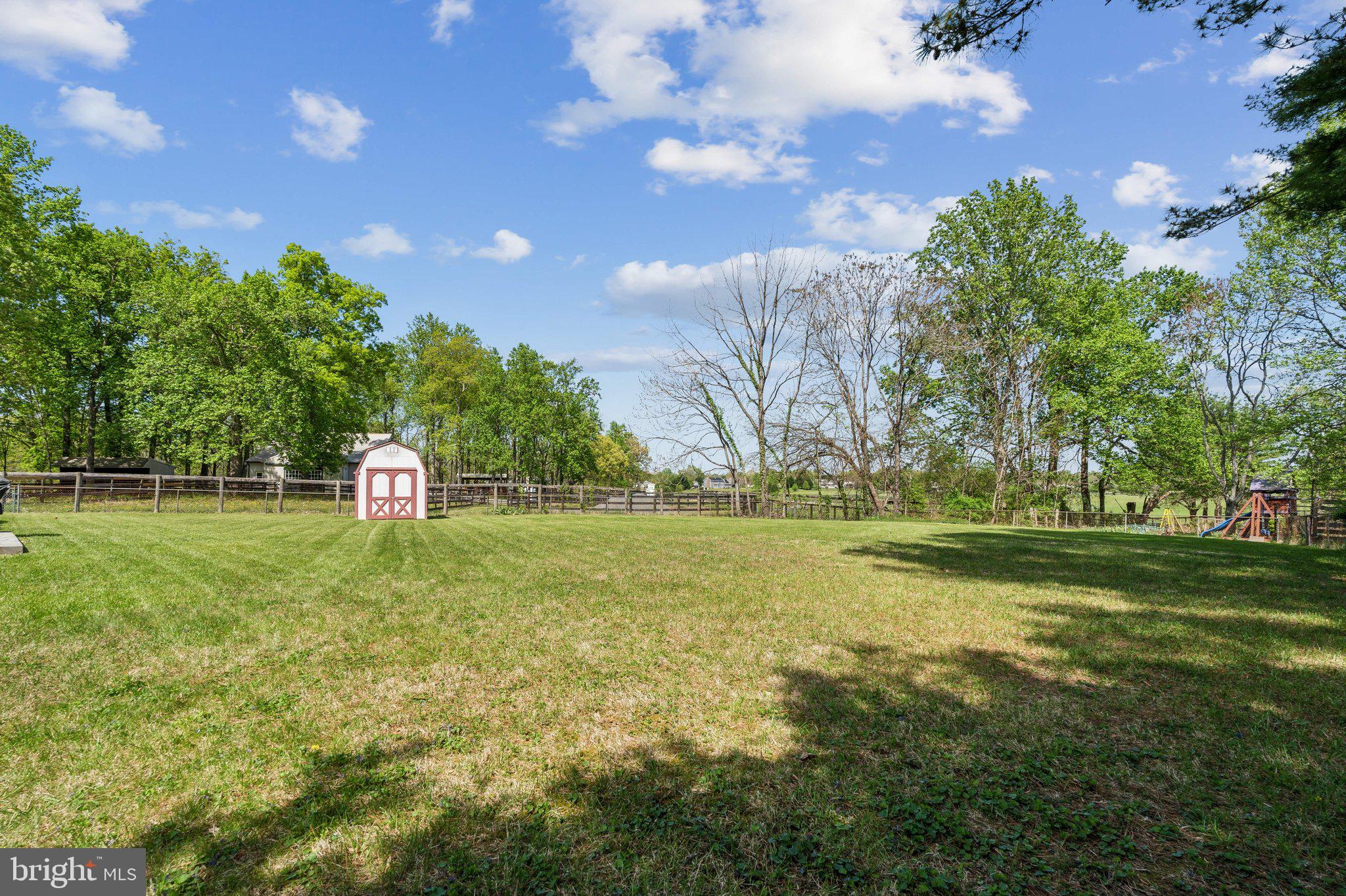 10009 Routts Hill Rd