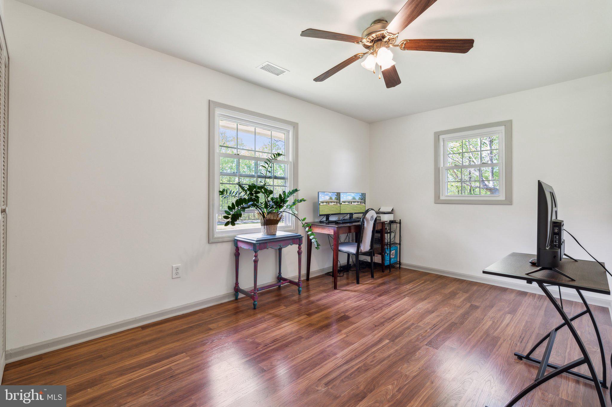 10009 Routts Hill Rd