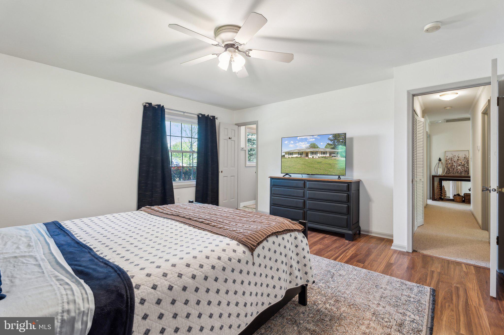 10009 Routts Hill Rd