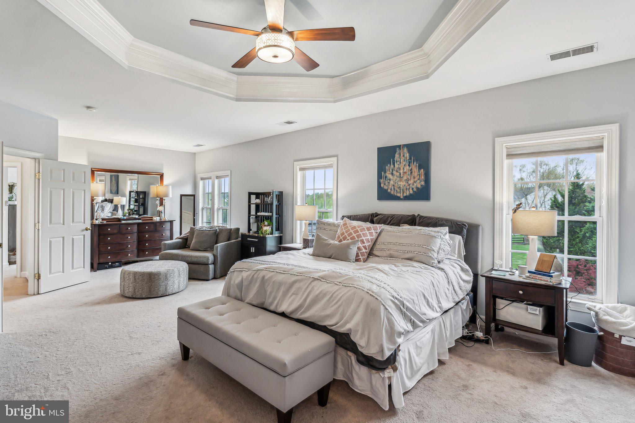 7560 Coopers Hawk Dr