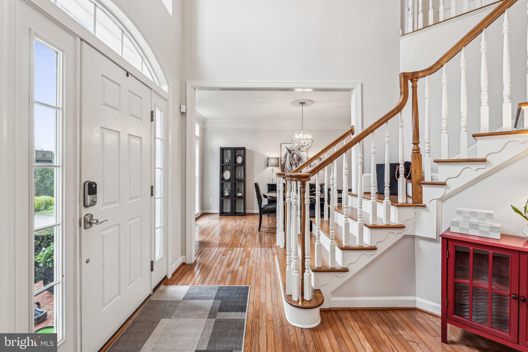 7560 Coopers Hawk Dr