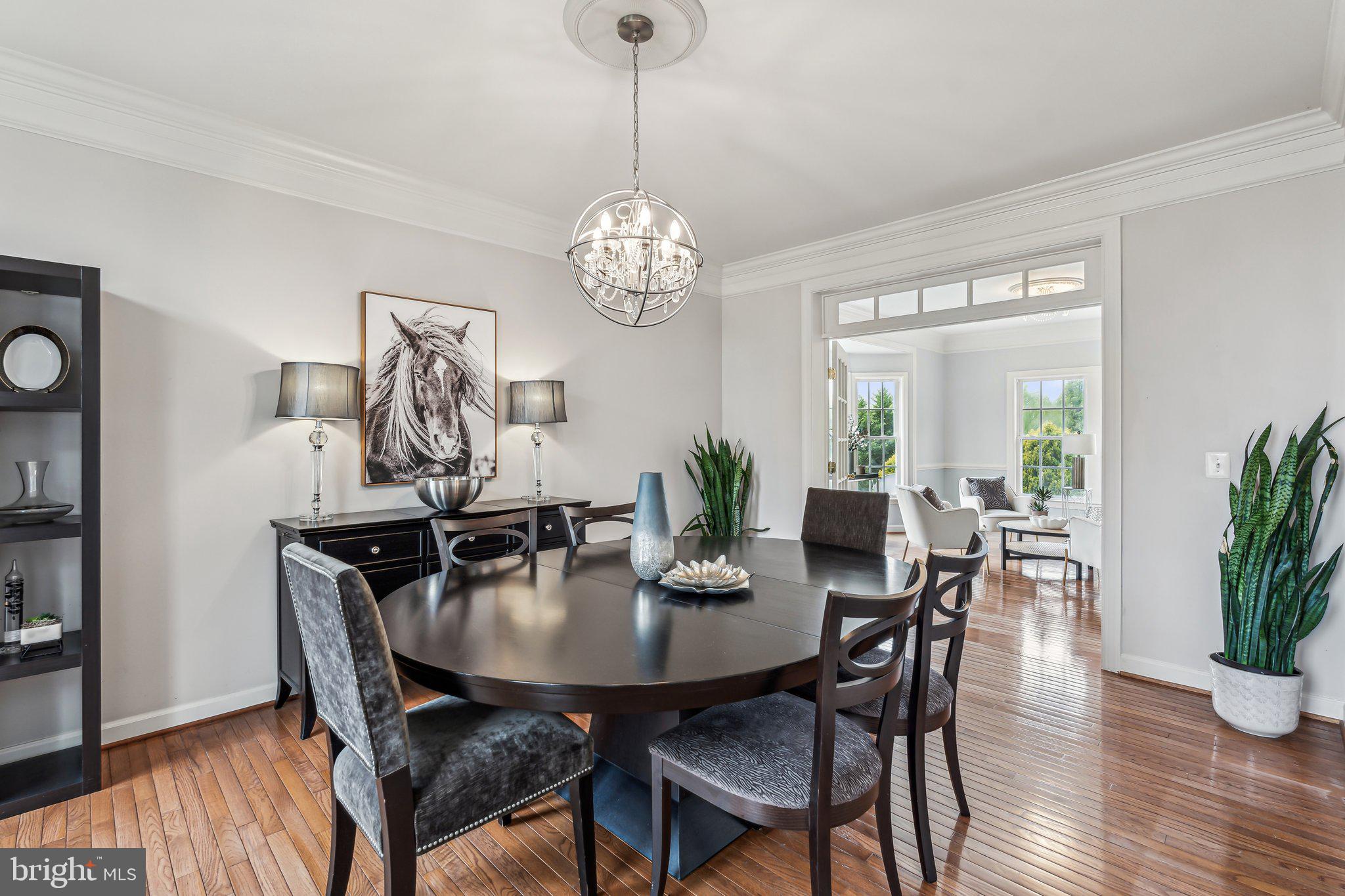 7560 Coopers Hawk Dr