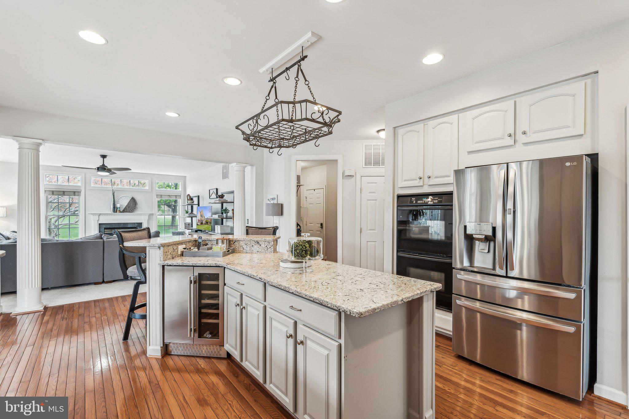 7560 Coopers Hawk Dr