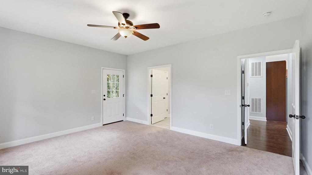 10930 EVERGREEN ACRES LANE