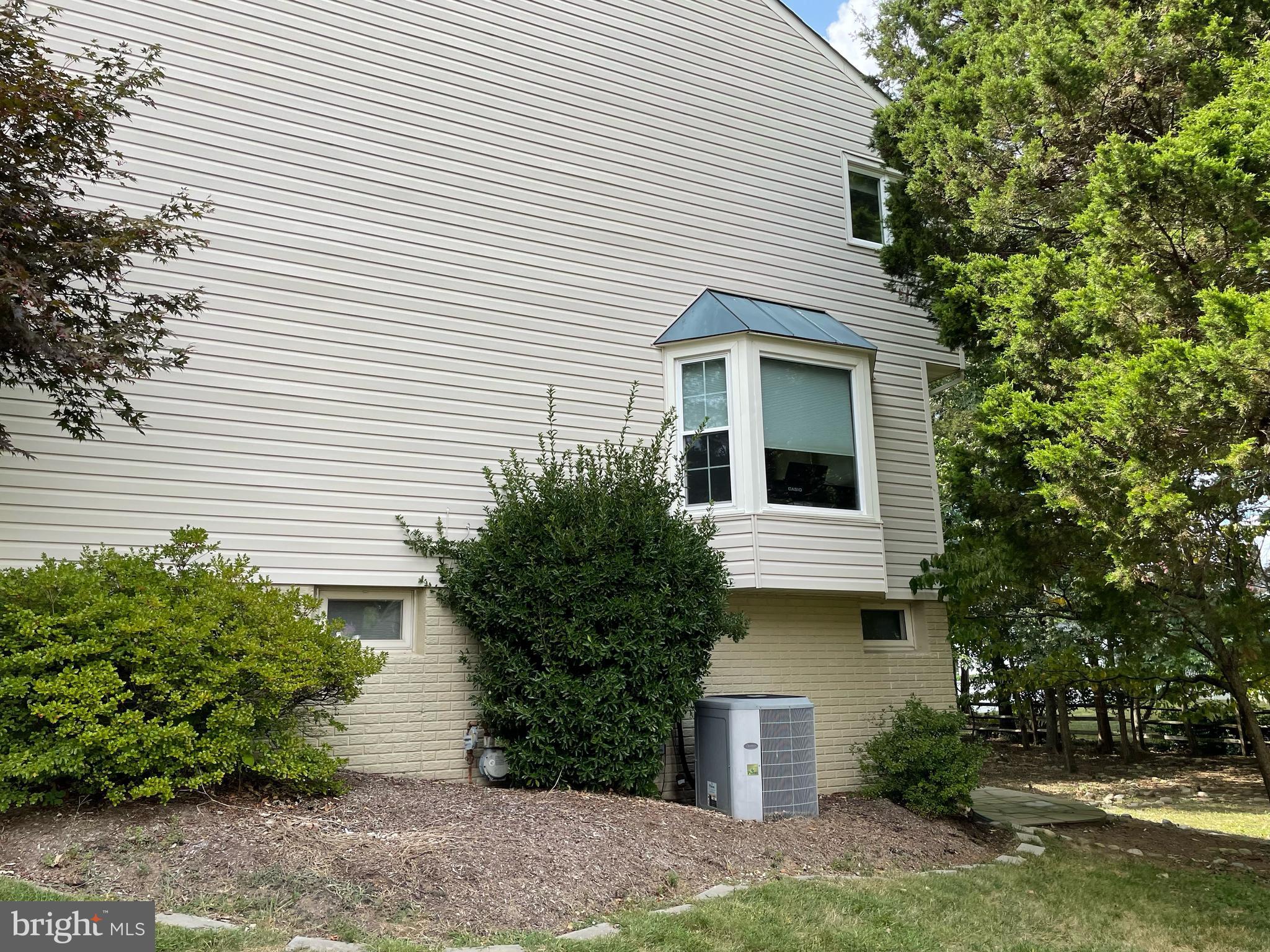 15322 Jordans Journey Dr