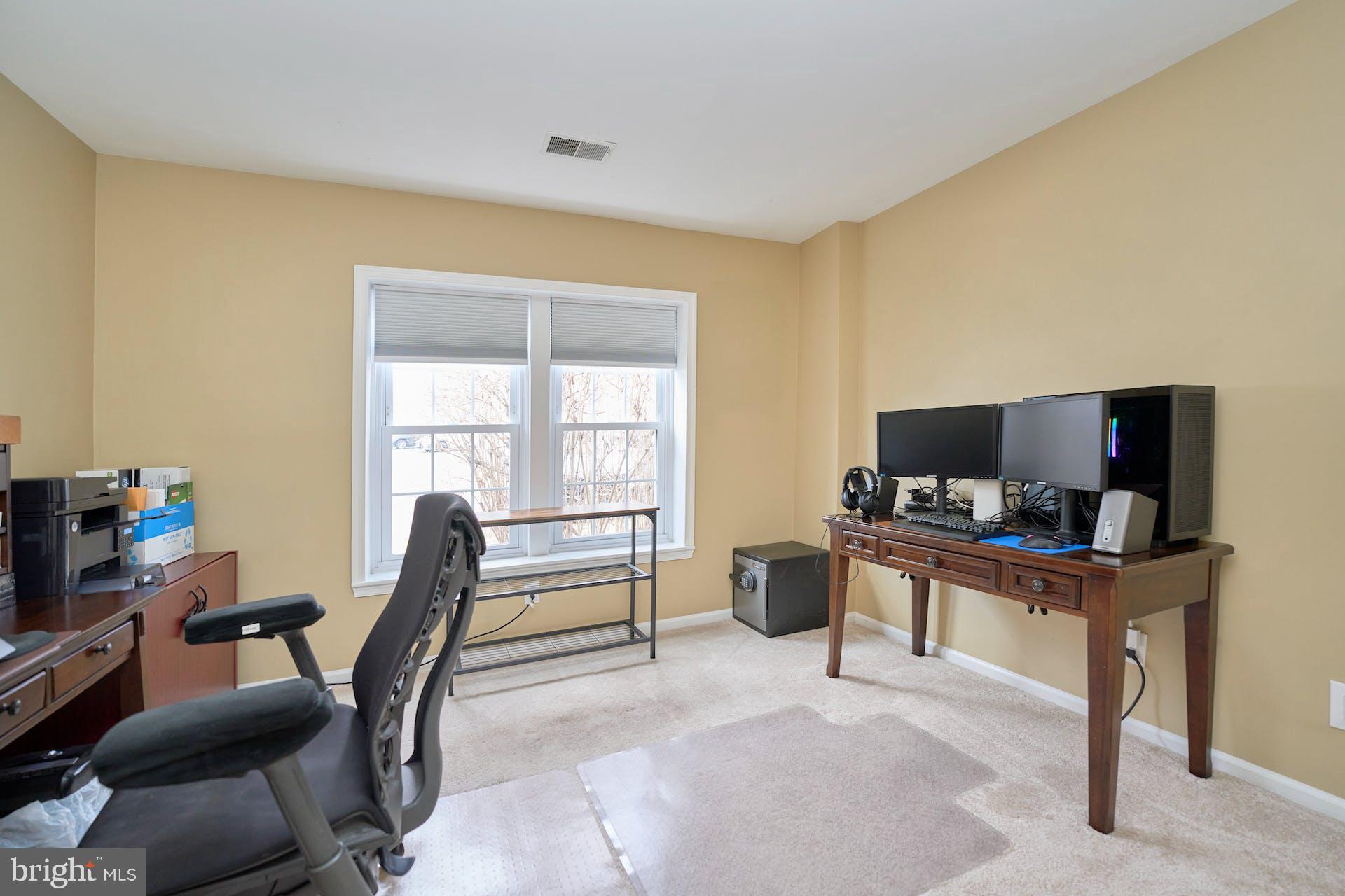 12926-A Grays Pointe Rd #12926a