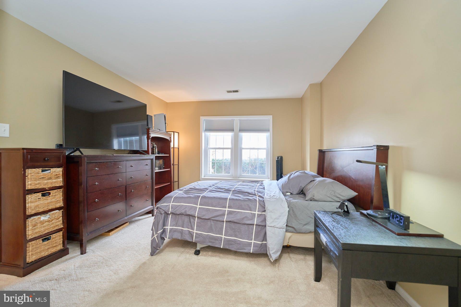12926-A Grays Pointe Rd #12926a