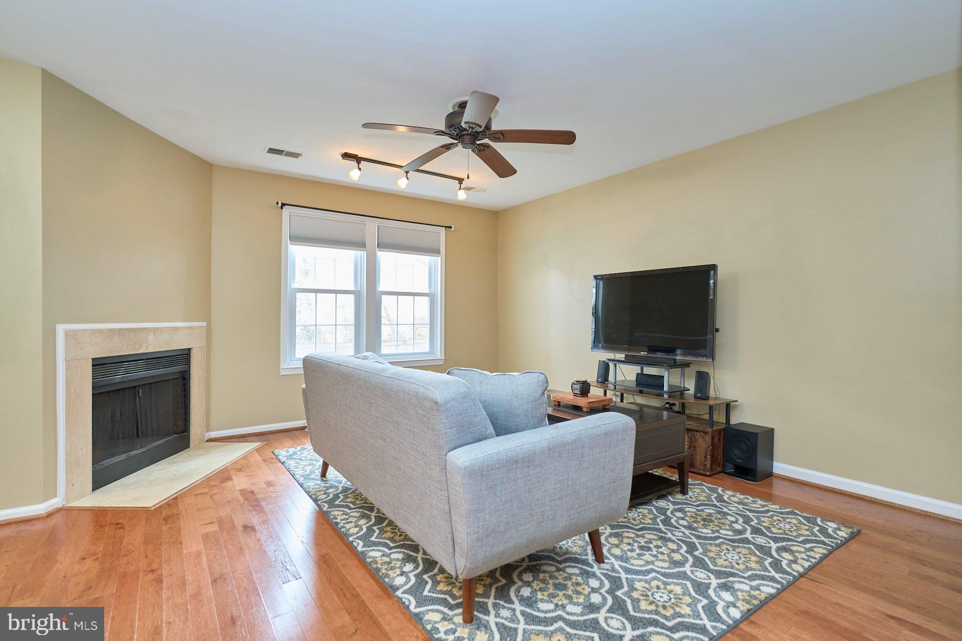 12926-A Grays Pointe Rd #12926a