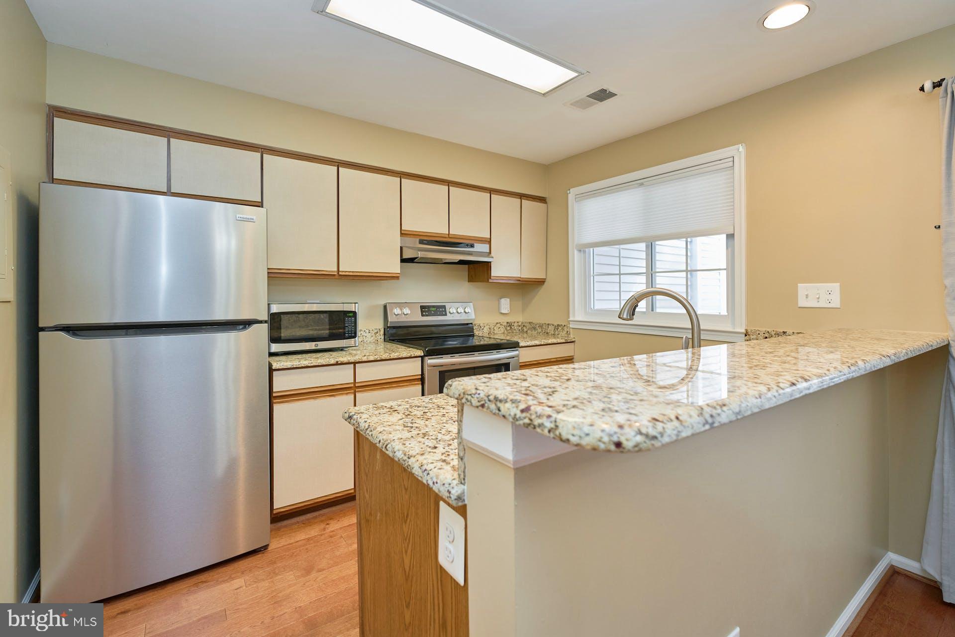 12926-A Grays Pointe Rd #12926a