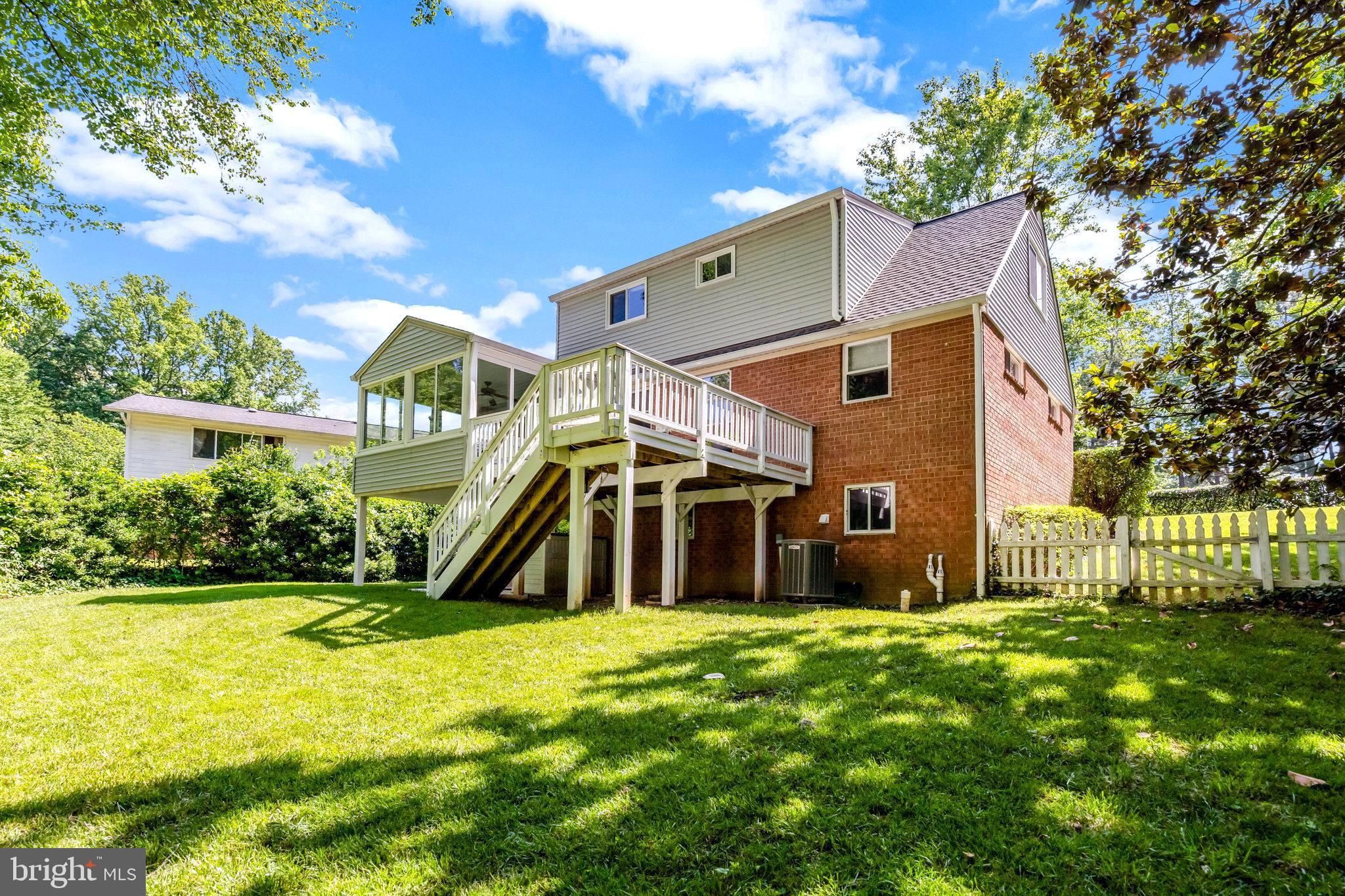 5405 Rolling Rd