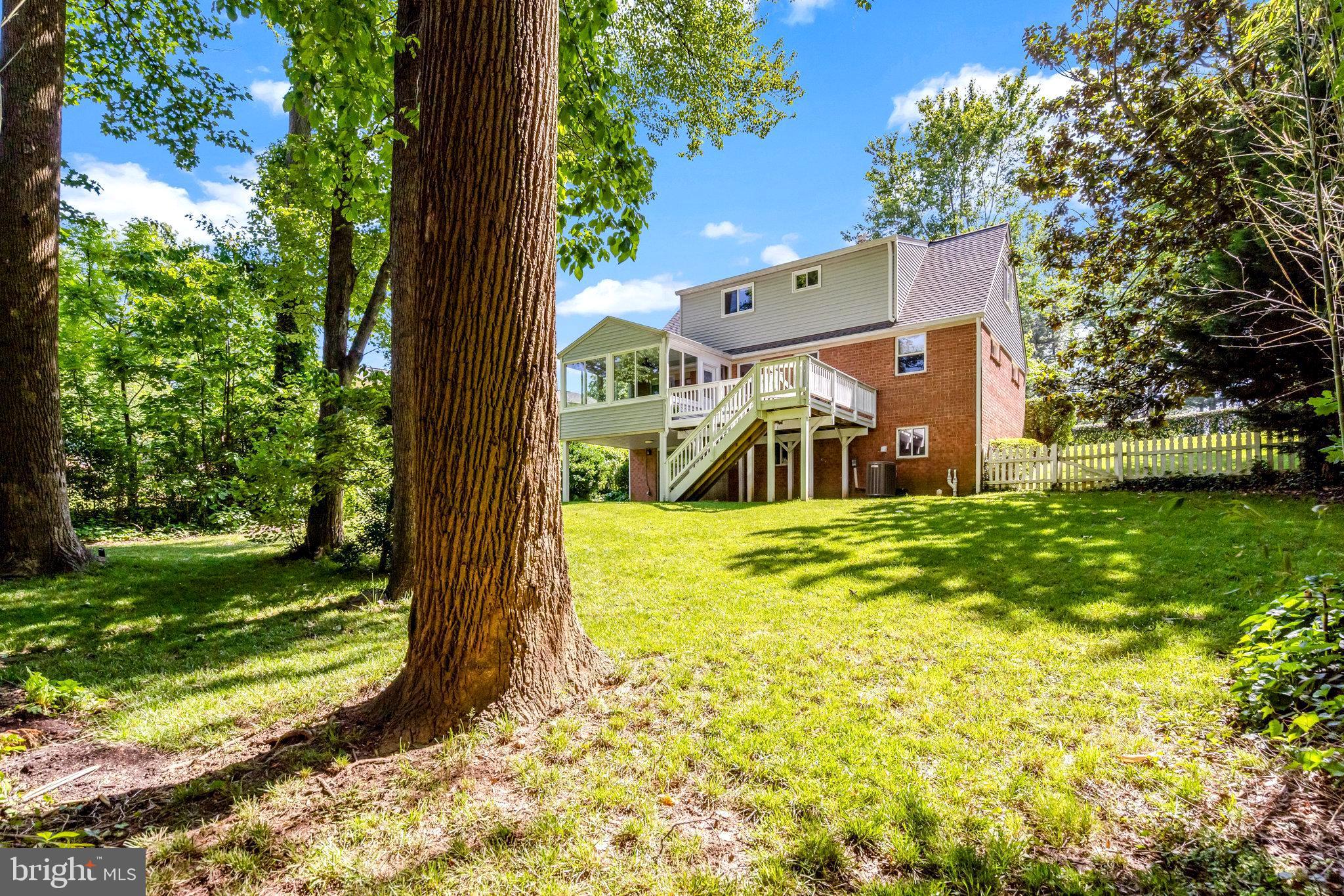 5405 Rolling Rd