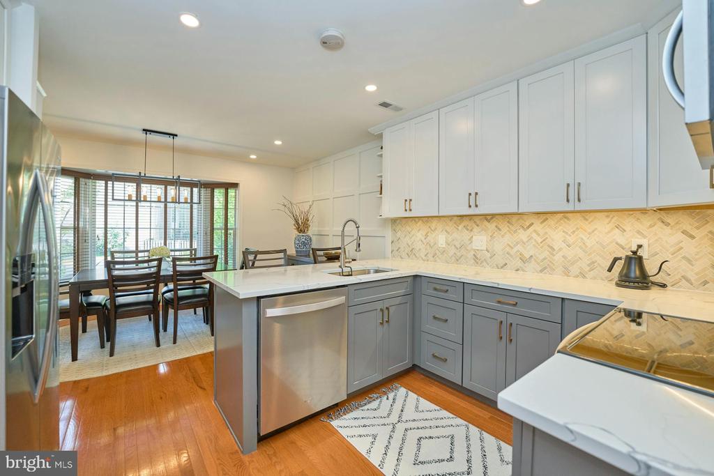 9101 Fisteris Ct