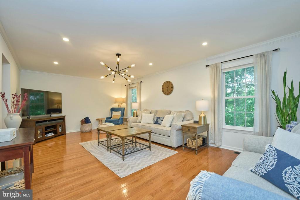 9101 Fisteris Ct