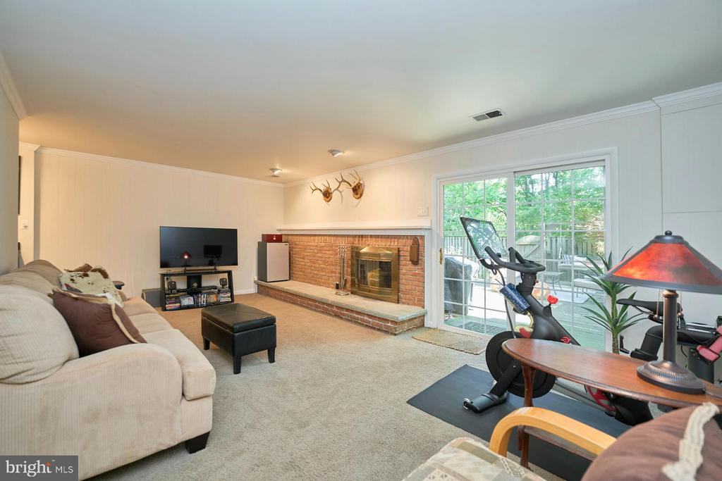 9101 Fisteris Ct