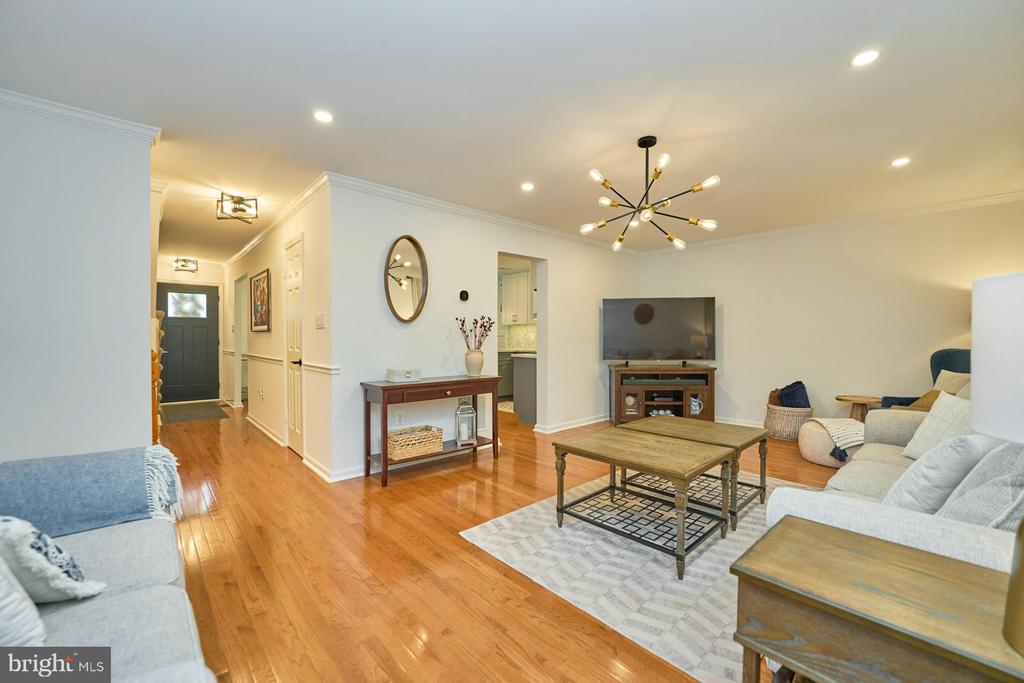9101 Fisteris Ct