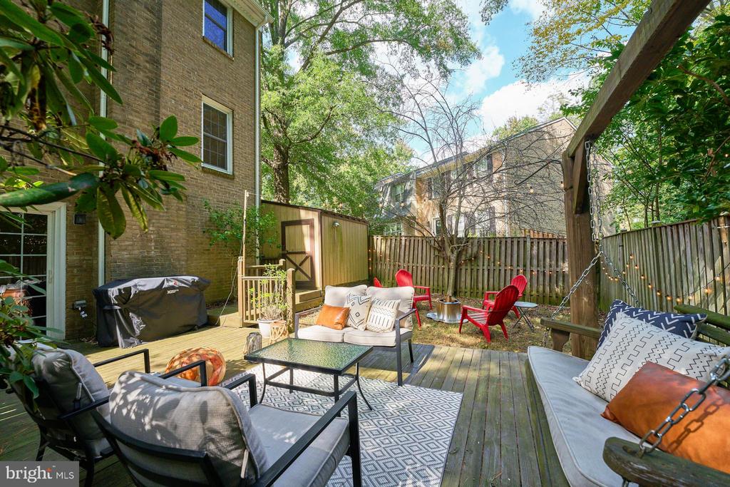 9101 Fisteris Ct
