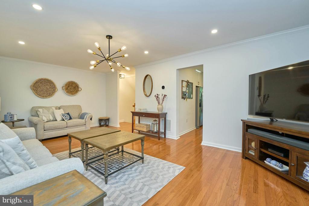 9101 Fisteris Ct