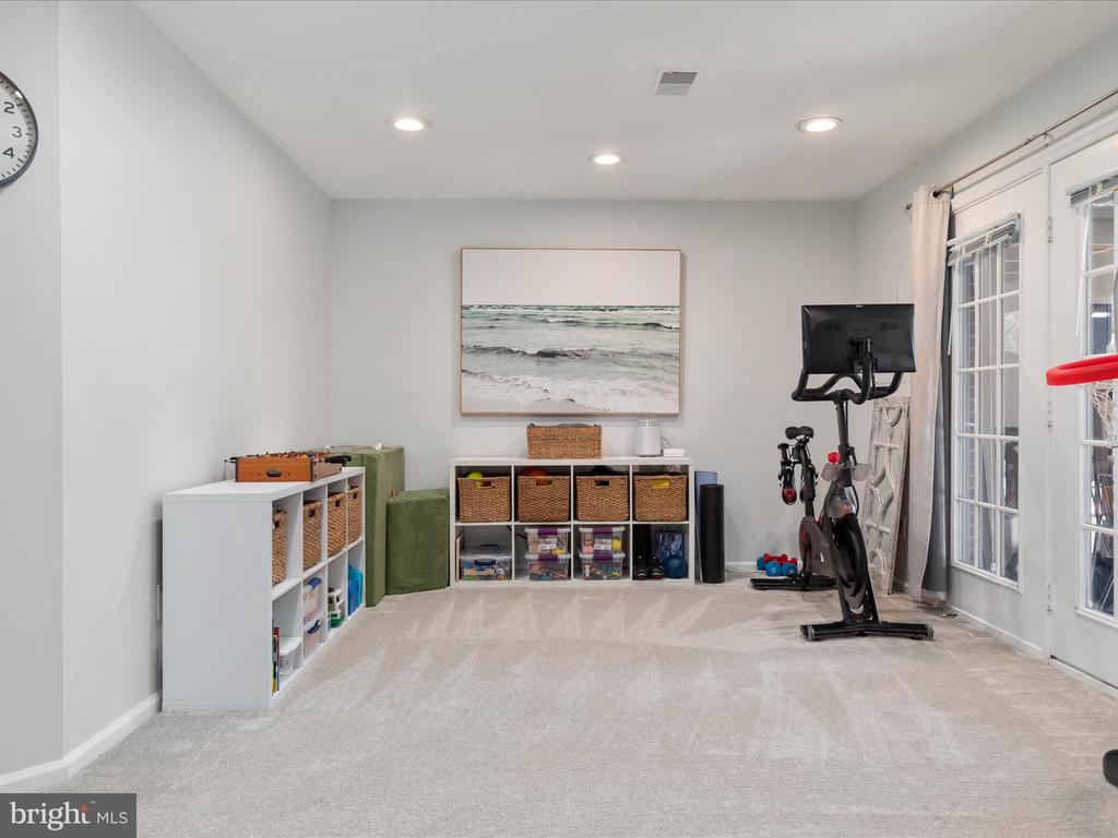 12019 Lisa Marie Ct