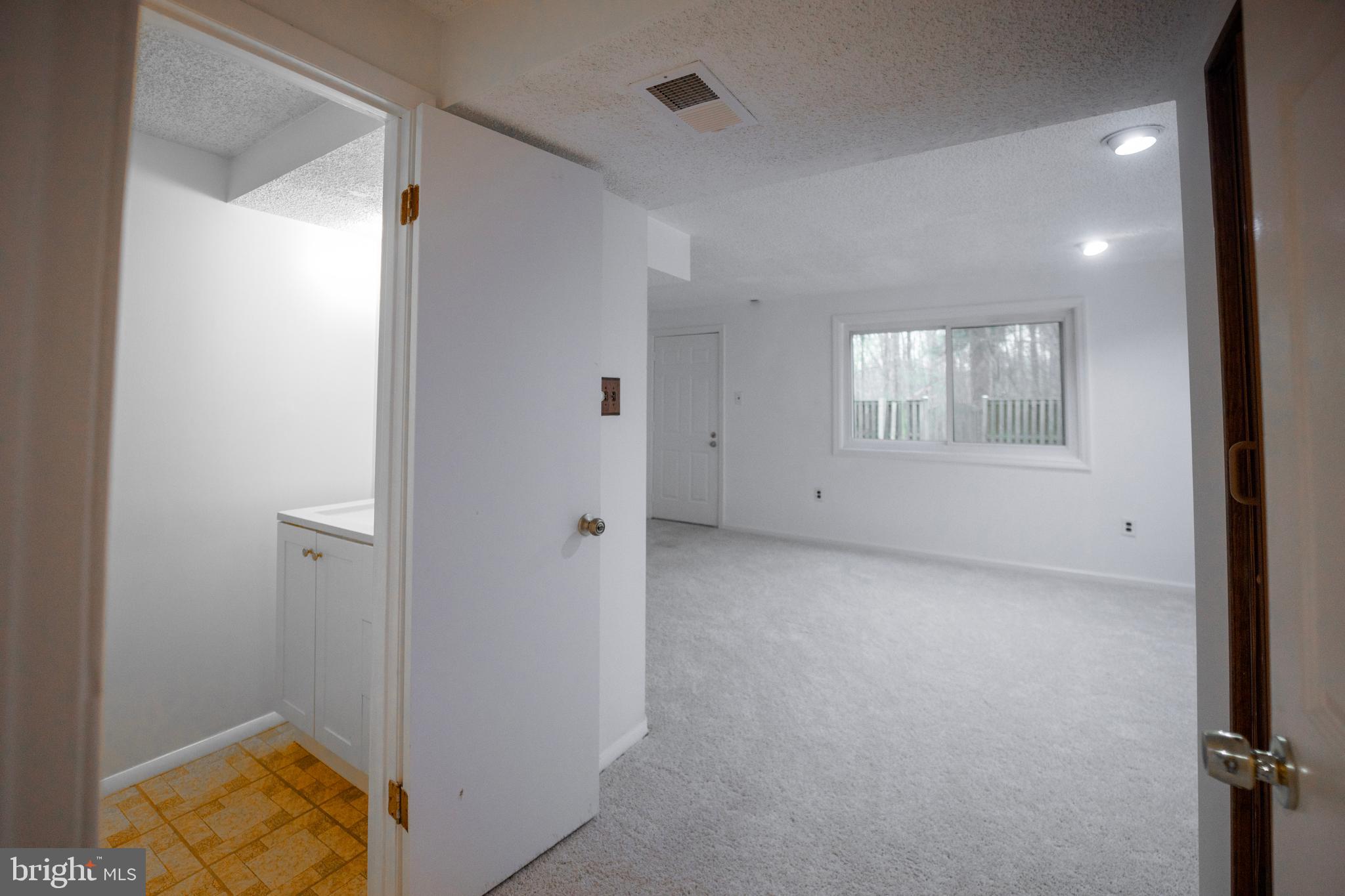 8188 Curving Creek Ct