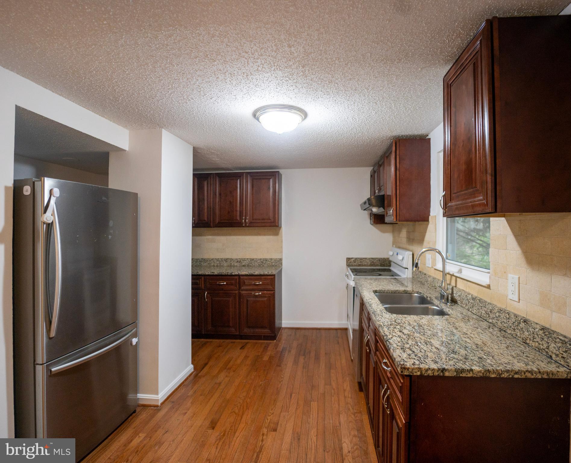 8188 Curving Creek Ct