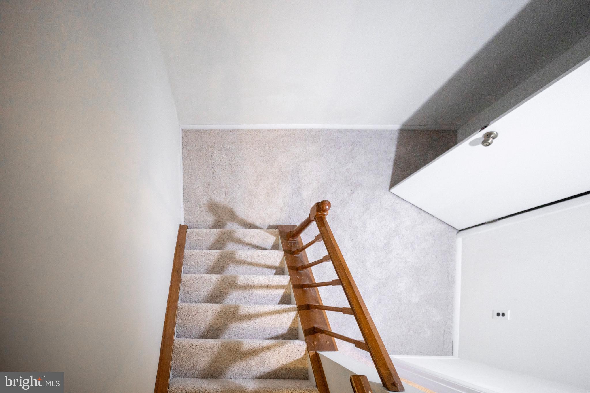 8188 Curving Creek Ct