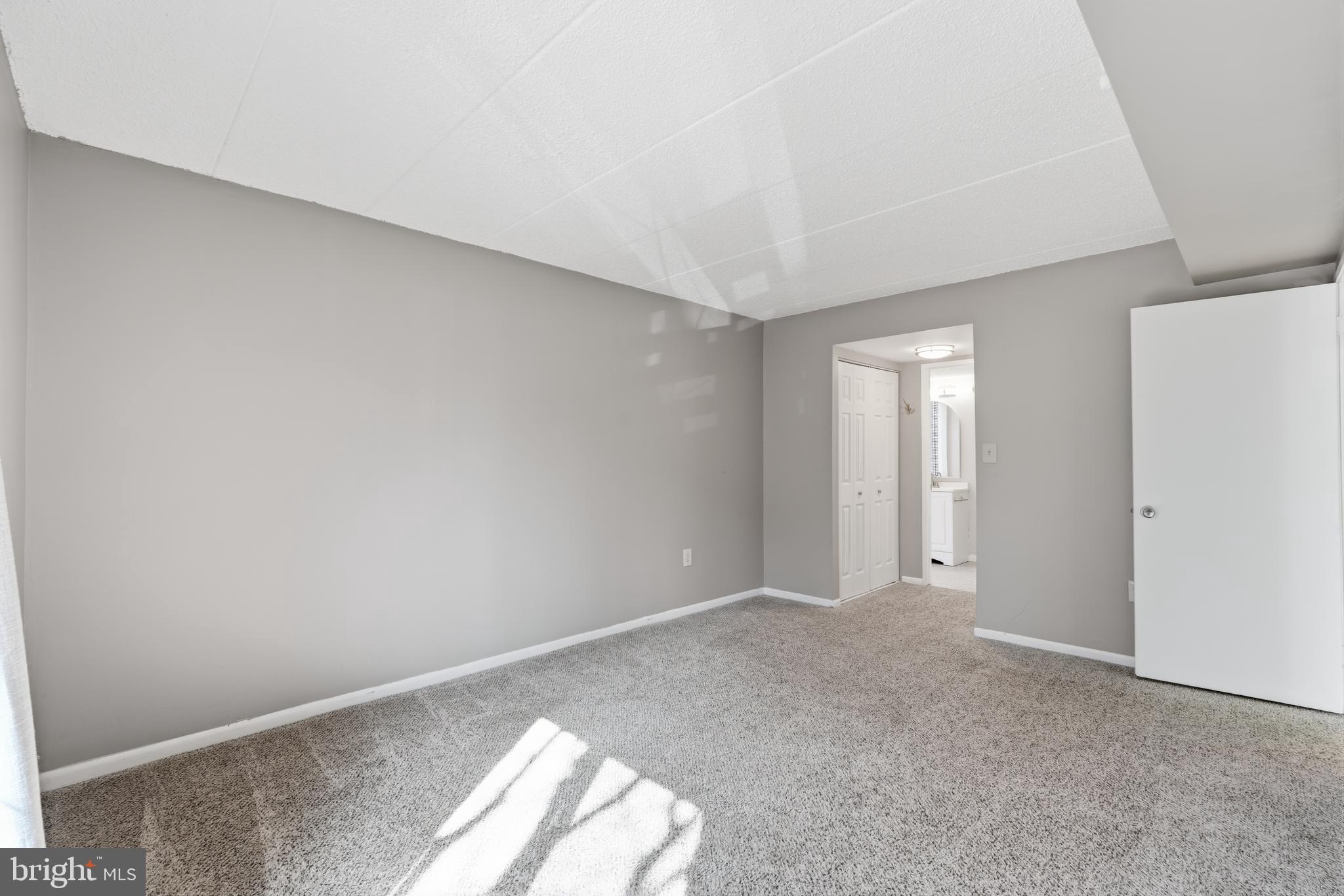 11566 ROLLING GREEN COURT 12/200A