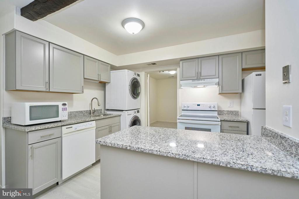 1050-A Brixton Ct