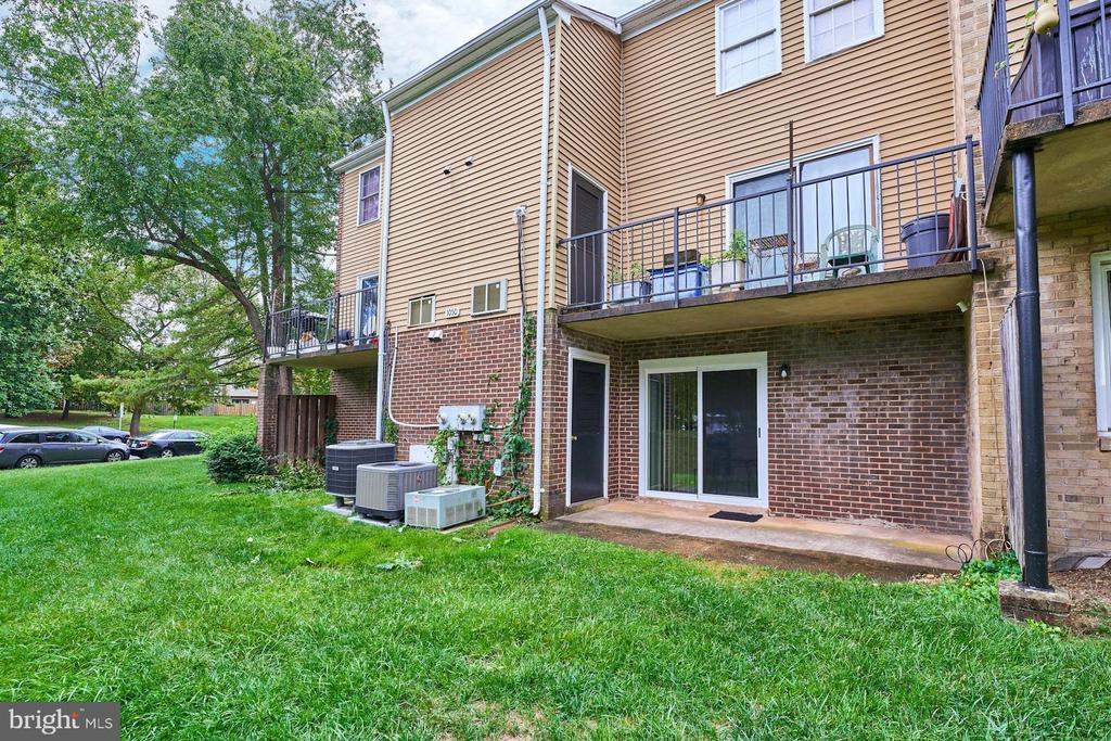 1050-A Brixton Ct
