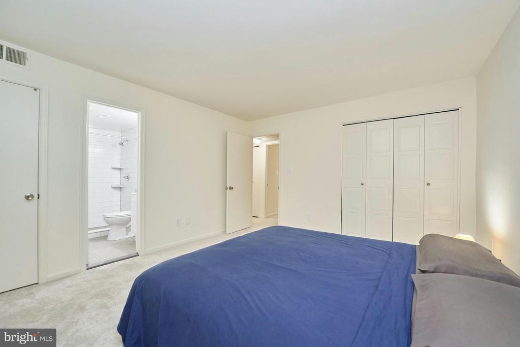 1050-A Brixton Ct