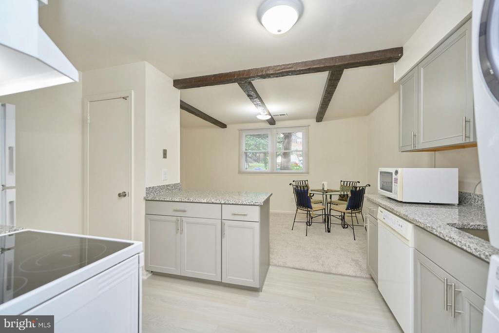 1050-A Brixton Ct