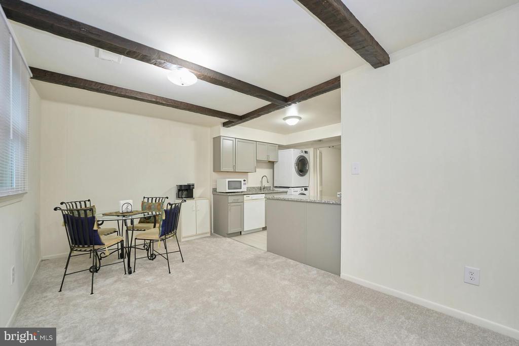 1050-A Brixton Ct