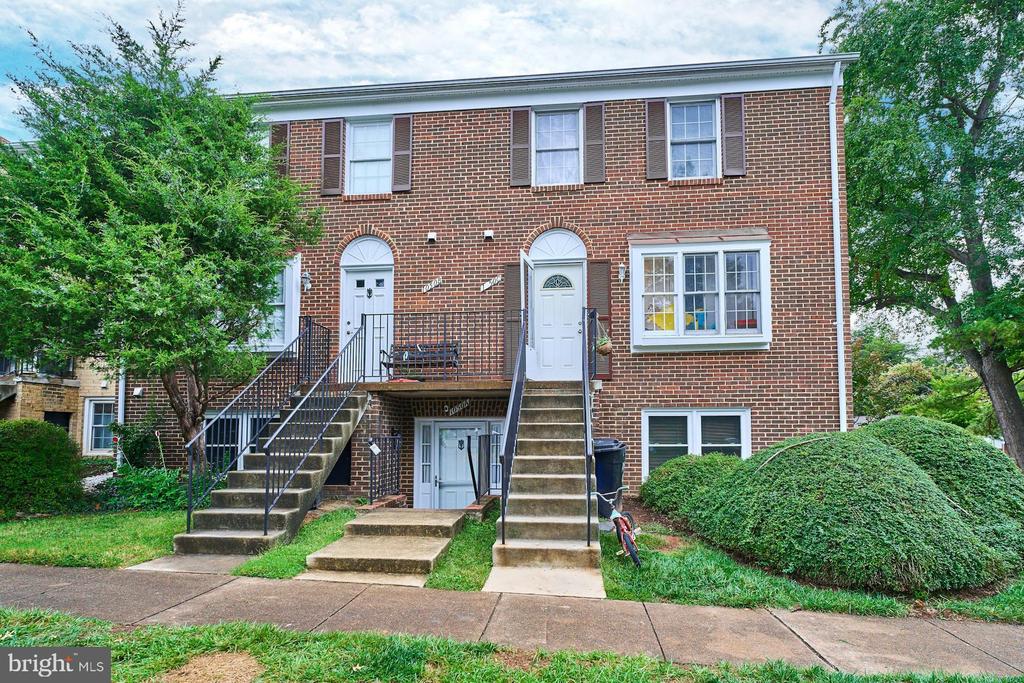 1050-A Brixton Ct