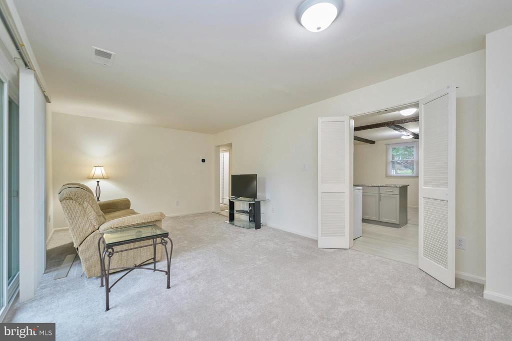 1050-A Brixton Ct