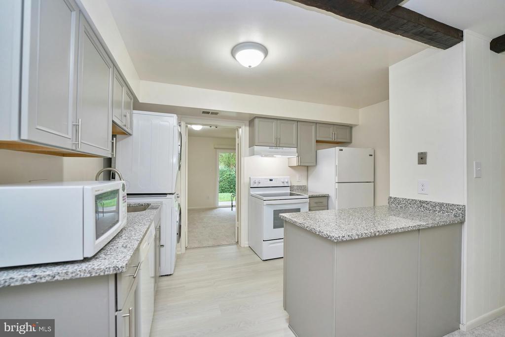 1050-A Brixton Ct